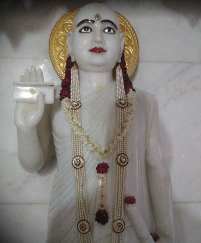 Shri Jin Khushal Suri Dadawadi Ghanta Karan Mahaveer Mandir, Danigate, Ujjain (Madhya Pradesh) image 3