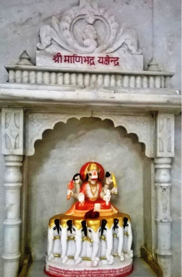 Shri Sambhavnath Jain Shwetamber Mandir, Vikramaditya Cloth Market, Fazalpura, Ujjain (M.P.) image 3