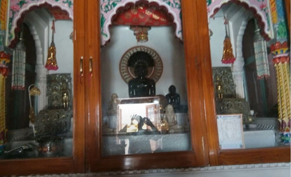 Shri Parshvnath Digamber Jain Mandir, Khachrod, District - Ujjain (M.P.) image 2