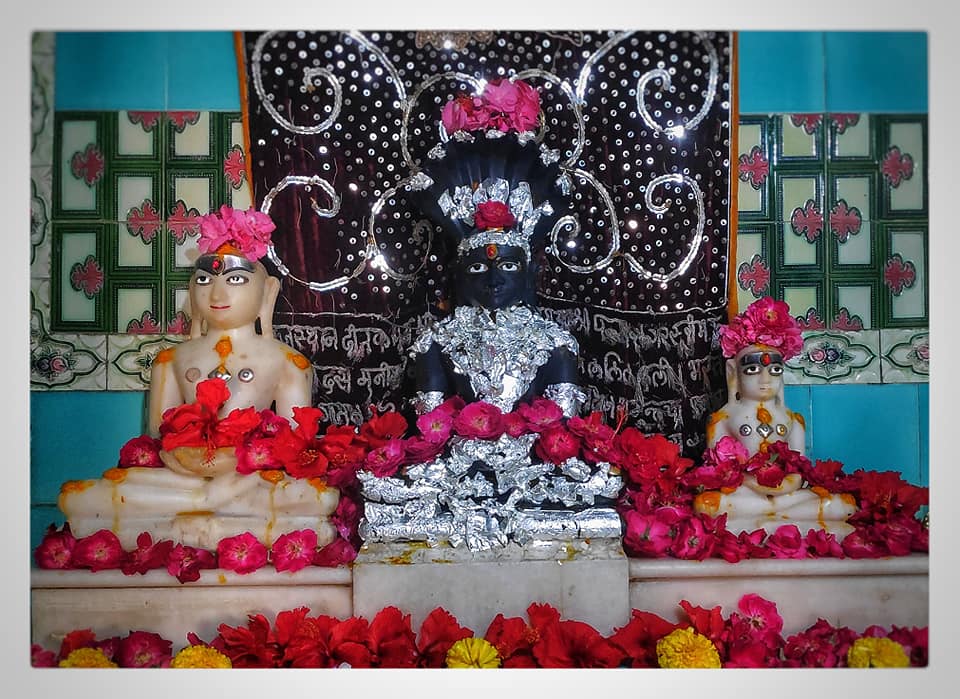 Shri Chintamani Parshvnath Jain Shwetamber Mandir, Madawada, Khachrod, District - Ujjain (M.P.) thumbnail 4