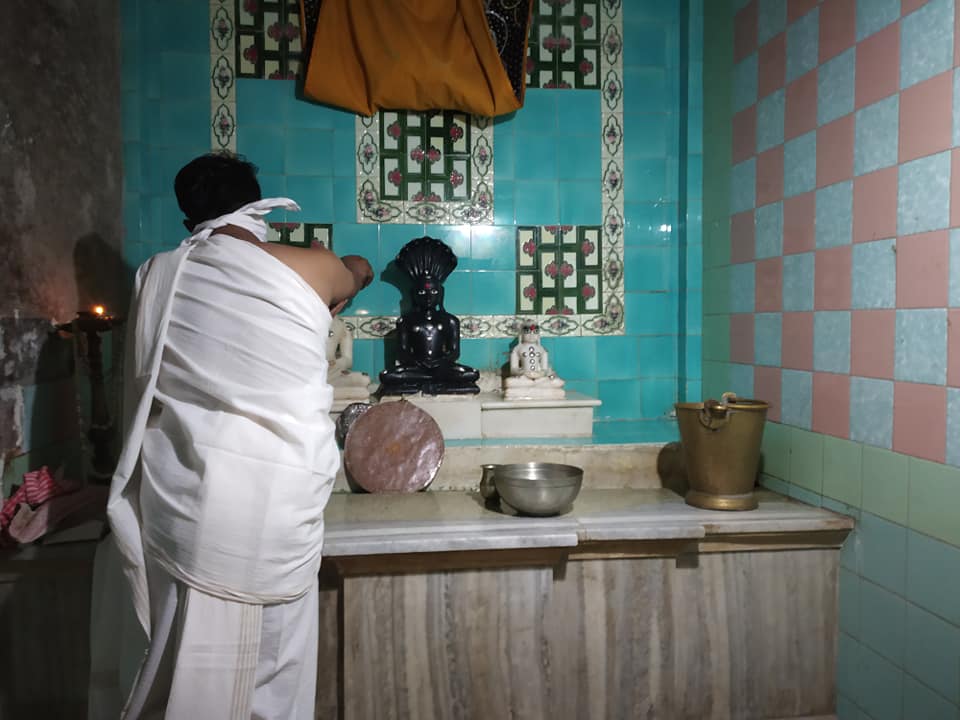 Shri Chintamani Parshvnath Jain Shwetamber Mandir, Madawada, Khachrod, District - Ujjain (M.P.) thumbnail 6