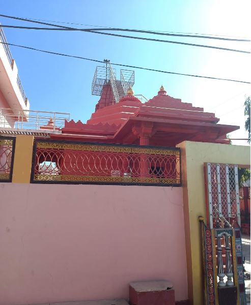 Shri Munisuvrat Swami Jain Shwetamber Temple Lal Mandir, Mahidpur, District - Ujjain (M.P.) image 1