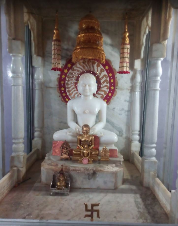 Shri Digamber Jain Mandir, Jobat, District - Alirajpur (Madhya Pradesh) image 1