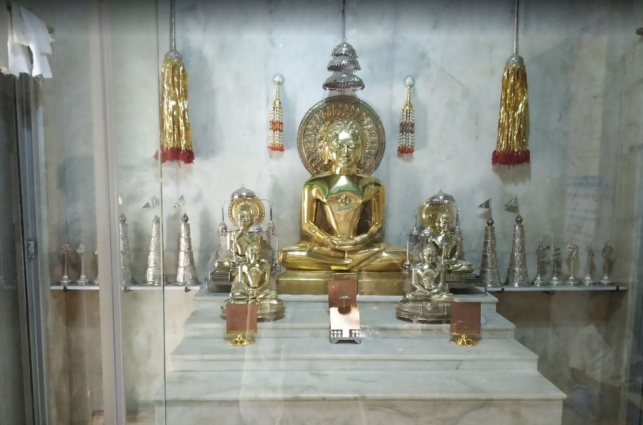 Shri Mahaveer Digamber Jain Mandir, Isagarh, District-Ashoknagar (M.P.) image 1