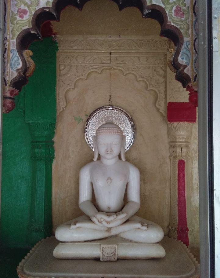 Shri Parshvnath Digamber Jain Mandir, Achalgarh, District - Ashoknagar (M.P.) image 5