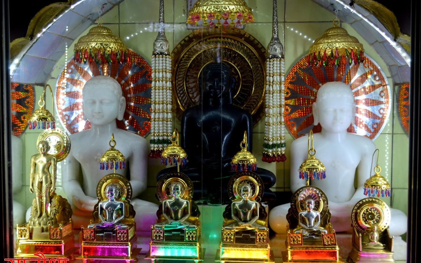 Shri Parshvnath Digamber Jain Mandir, Sanodha, District - Sagar (M.P.) image 3