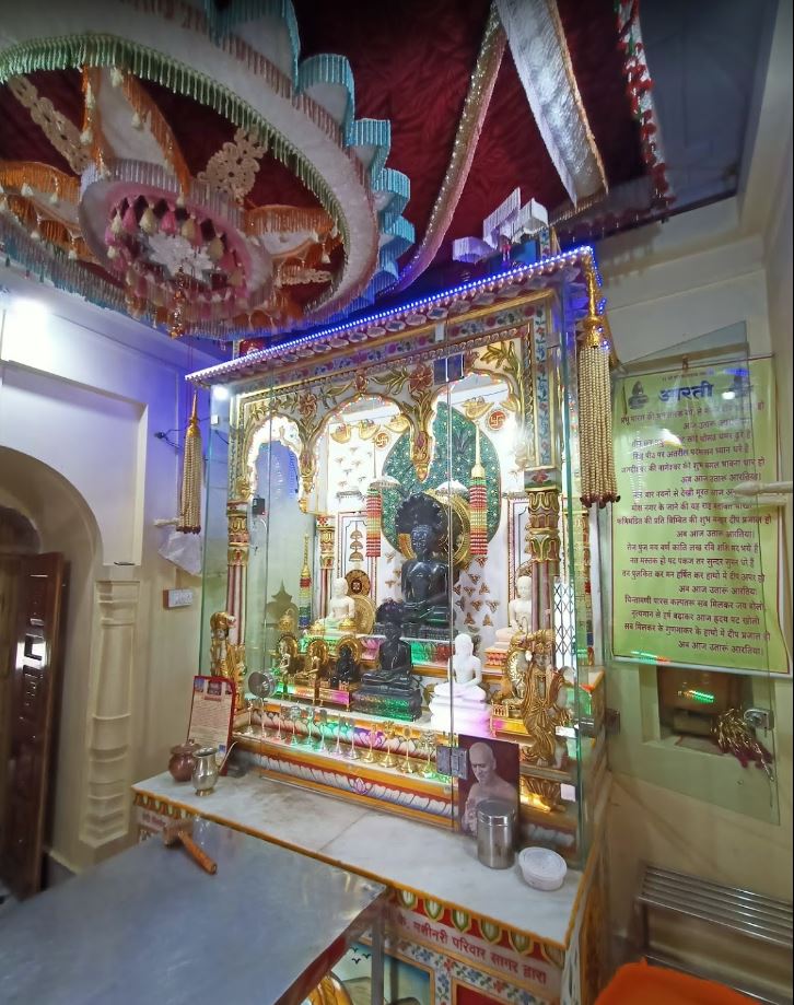 Shri Parshvnath Digamber Jain Mandir Atishaya Kshetra, Apchand, District - Sagar (M.P.) image 4