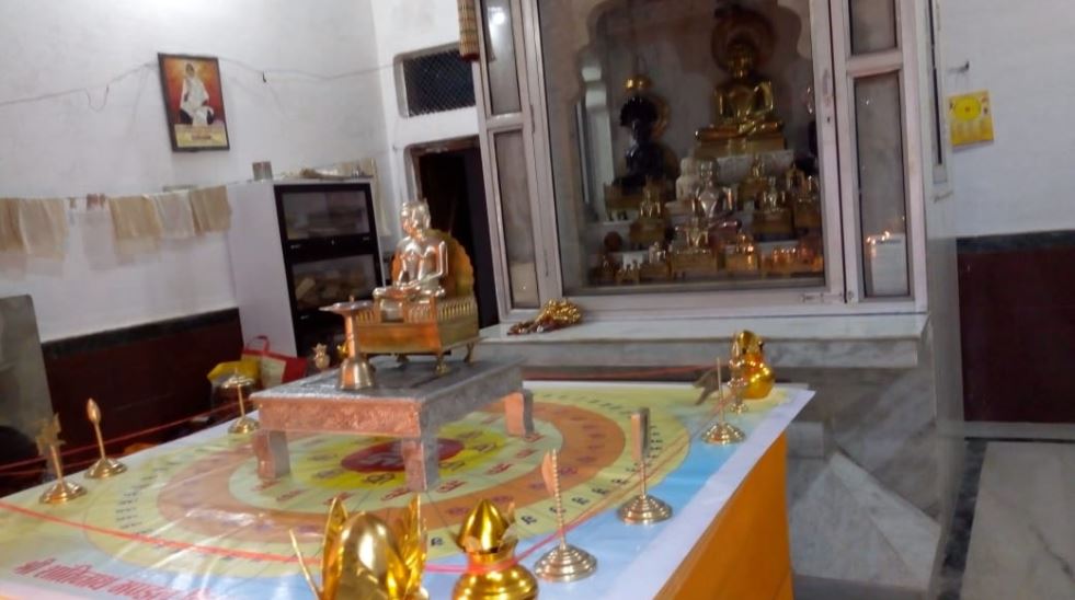 Shri 1008 Digambar Jain Chandraprabhu Mandir, Bada Malhera, District - Chhatarpur (M.P.) image 1