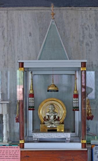 Shri Digamber Jain Kundkund-Kahan Swadhyay Mandir, Khaderi, District - Damoh (M.P.) image 5