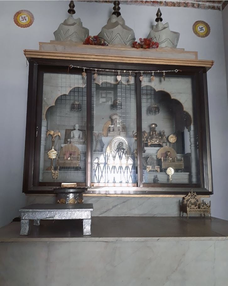 Shri 1008 Parshvnath Digamber Jain Mandir, Baroda Kalan, District - Damoh (M.P.) image 2
