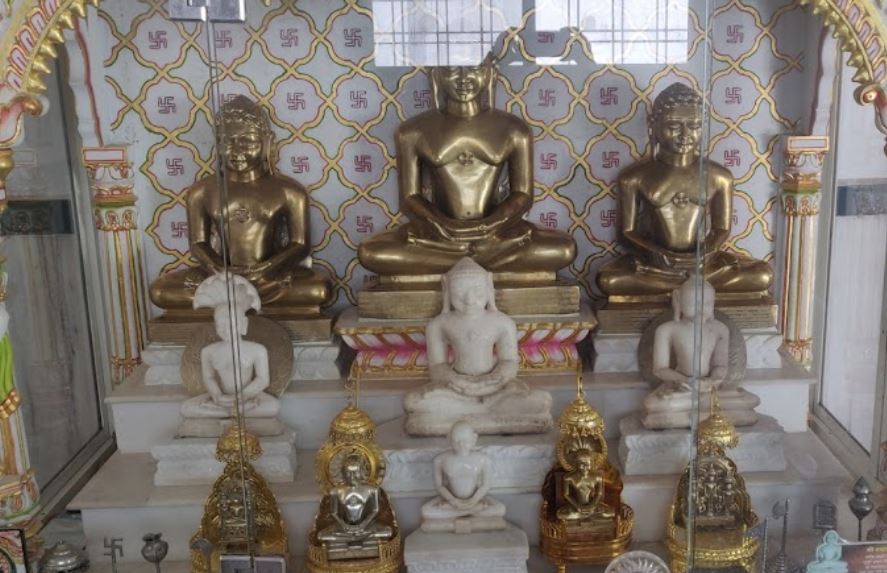 Shri Parshvnath Digamber Jain Bada Mandir, Patharia, District - Damoh (Madhya Pradesh) image 3