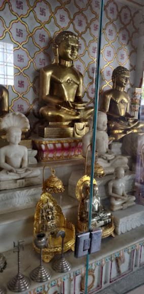 Shri Parshvnath Digamber Jain Bada Mandir, Patharia, District - Damoh (Madhya Pradesh) image 4
