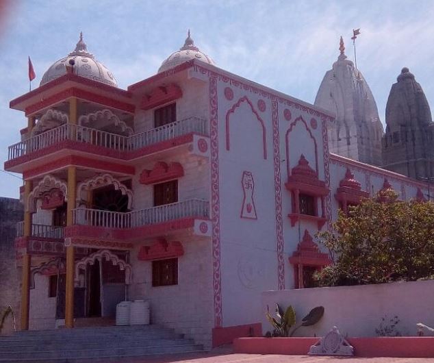 Shri 1008 Shantinath Digamber Jain Mandir Shantidham, Taradehi, District - Damoh (M.P.) image 2