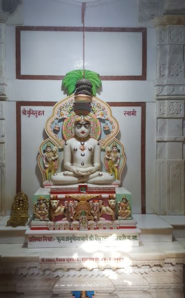 Shri Shwetamber Jain Mandir, Karnawad, District - Dewas (M.P.) image 5