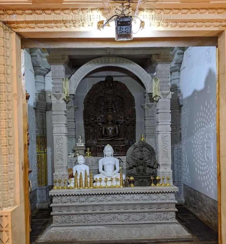 Shri 1008 Neminath Digamber Jain Mandir, Satwas, District - Dewas (M.P.) image 10