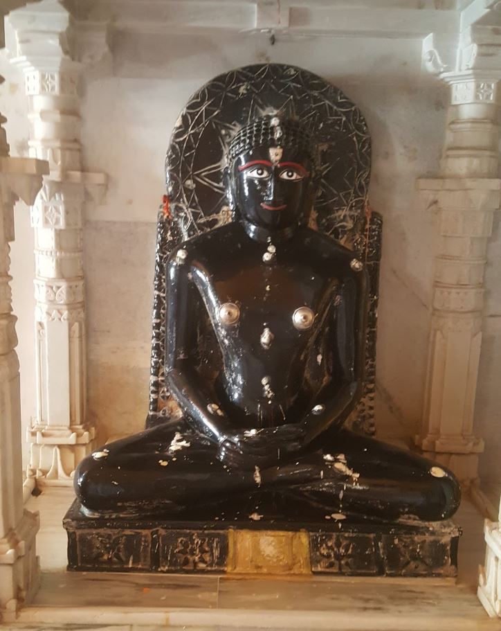 Shri Suparshvnath Jain Shwetamber Mandir, Digthan, District - Dhar (M.P.) image 5