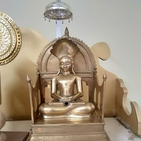 Shri 1008 Chandraprabhu Digamber Jain Mandir, Barkheda Gird, District - Guna (M.P.) image 3