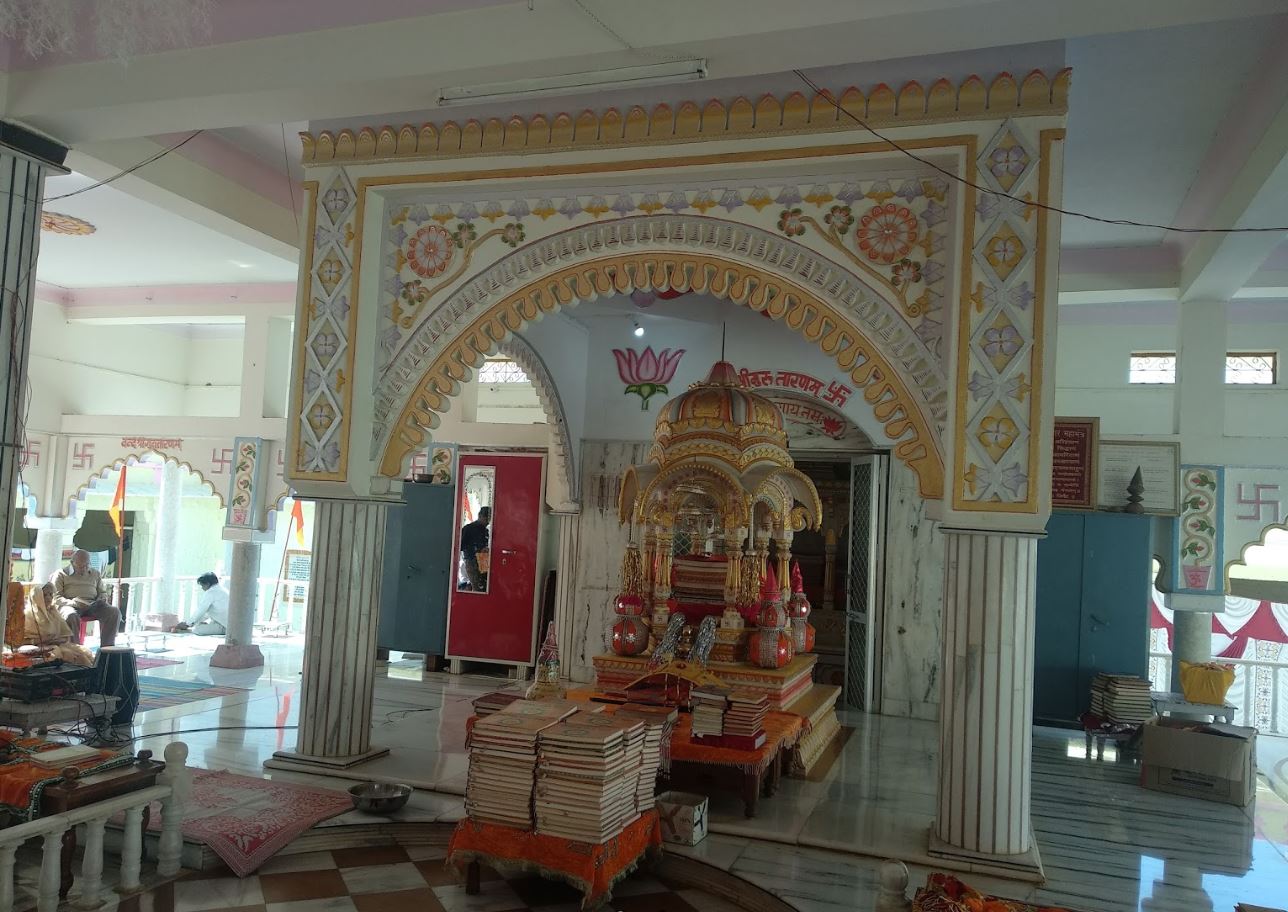 Shri Taaran Taran Digamber Jain Chaitalaya, Pipariya, District - Hoshangabad (M.P.) image 4