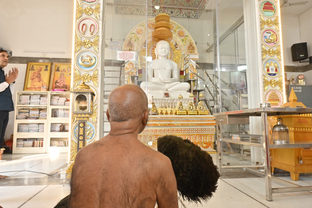 Shri 1008 Padamprabh Digamber Jain Mandir, Vaibhav Nagar, Indore (M.P.) image 5