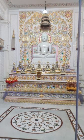 Shri 1008 Adinath Digamber Jain Mandir, Kumedi, District - Indore (M.P.) image 4