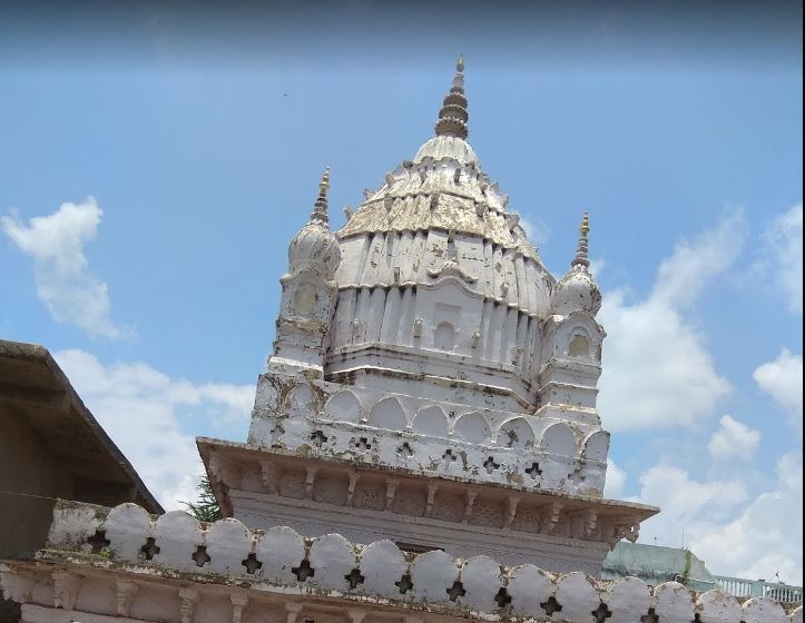 Shri Parshvnath Digamber Jain Mandir, Bachaiya, District - Katni (M.P.) image 2