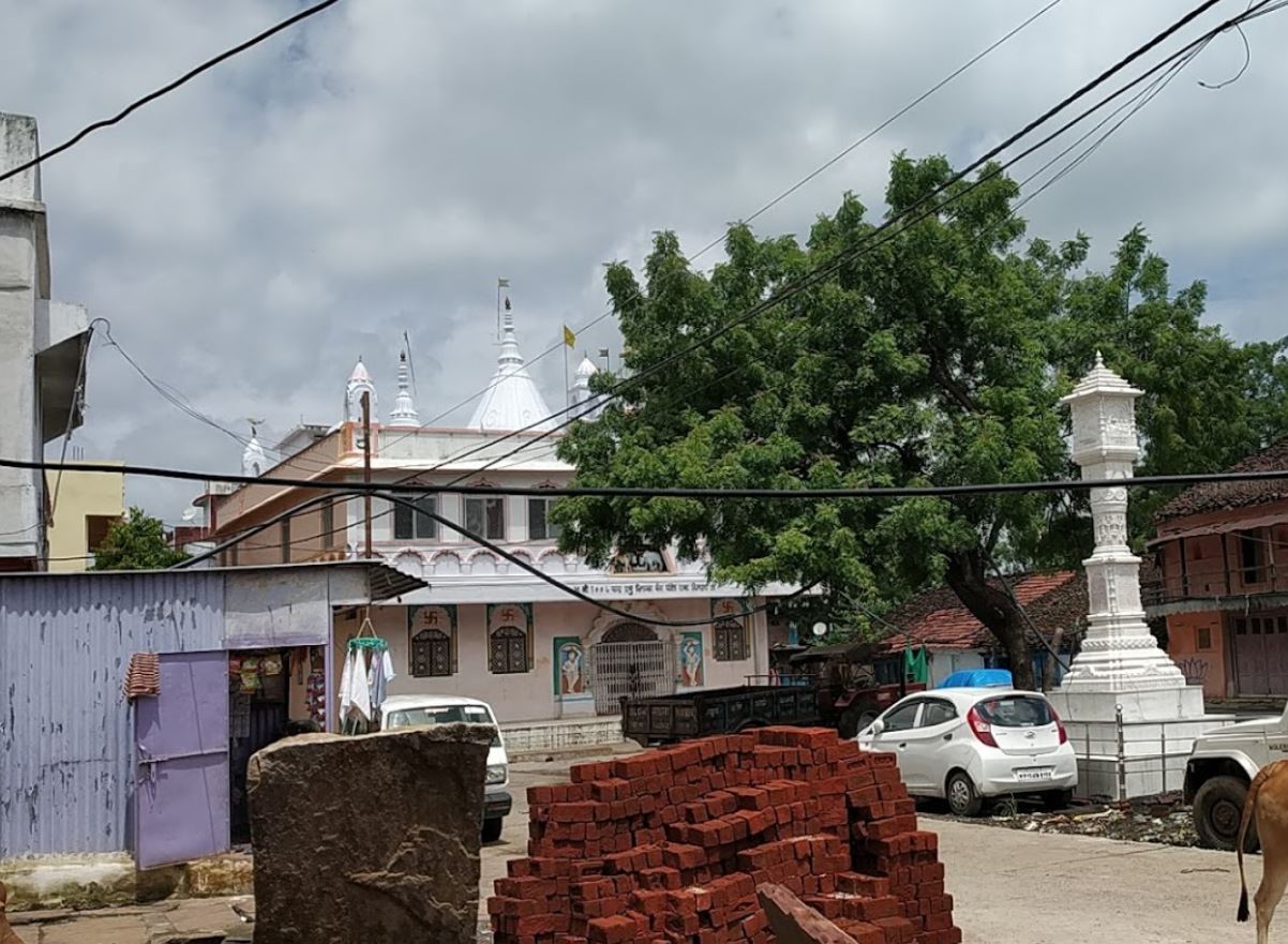 Shri 1008 Chandraprabhu Digamber Jain Mandir, Rithi, District - Katni (M.P.) image 1