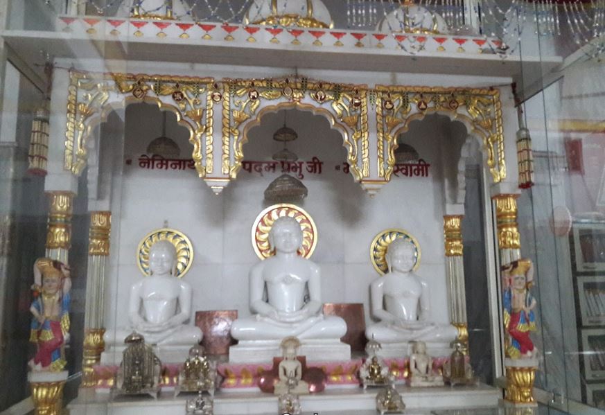 Shri 1008 Padamprabhu Digamber Jain Mandir, Pandhana, District - Khandwa (M.P.) image 2