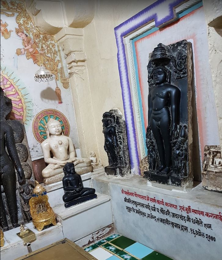 Shri Adinath Porwad Digamber Jain Mandir, Maheshwar, District - Khargone (M.P.) image 9
