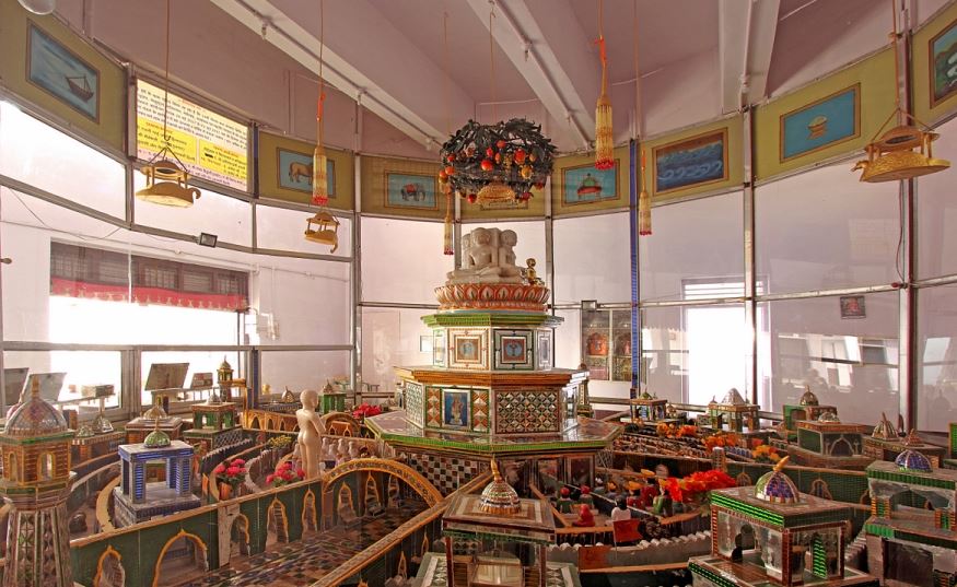 Shri Simandhar Samavsaran Jin Mandir, Sanawad, District - Khargone (Madhya Pradesh) image 3