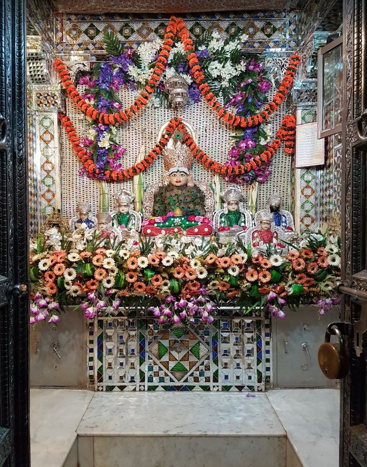 Shri Ajitnath Jain Shwetamber Mandir, Jankupura, Dhan Mandi, Mandsaur (M.P.) image 1