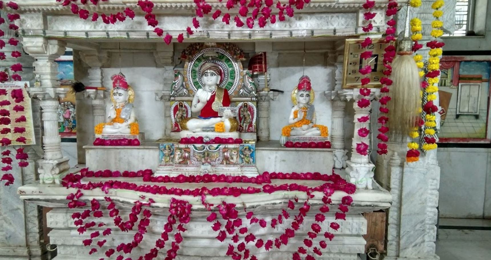 Shri Adinath Jain Shwetamber Mandir and Dadawadi, Bhatrewas, Mandsaur (M.P.) image 2