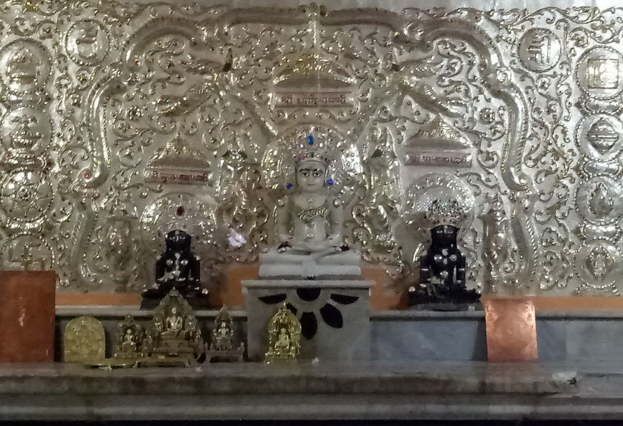 Shri Dev Shantinath Shwetamber Jain Mandir, Gadarwara, District - Narsimhapur (M.P.) image 1