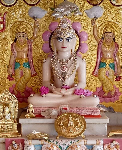 Shri Vasupujya Swami Kacchi Gujarati Jain Derasar, Rajiv Ward, Gadarwara, District - Narsimhapur (M.P.) image 3
