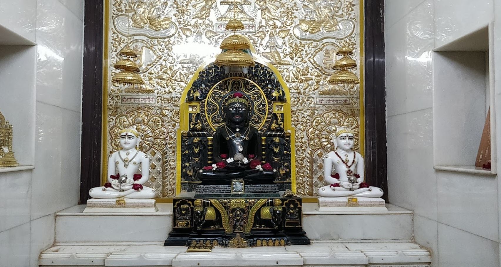 Shri Munisuvratnath Shwetamber Jain Derasar, Napier Town, Jabalpur (M.P.) image 2