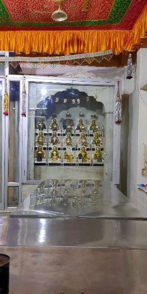 Shri Chandraprabhu Digamber Jain Jaiswal Mandir, Mahavirpura, Dabra, District - Gwalior (M.P.) image 3