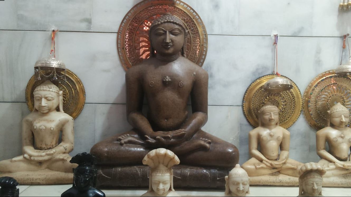 Shri 1008 Parshvnath Digamber Jain Mandir, Singoli, District - Neemuch (M.P.) image 2