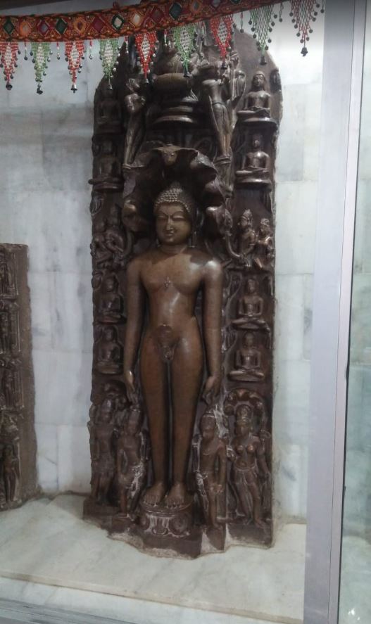 Shri 1008 Parshvnath Digamber Jain Mandir, Singoli, District - Neemuch (M.P.) image 3