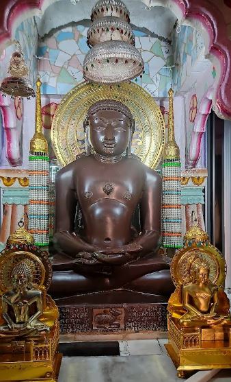 Shri Adinath Digamber Jain Mandir, Badi, District - Raisen (M.P.) image 4