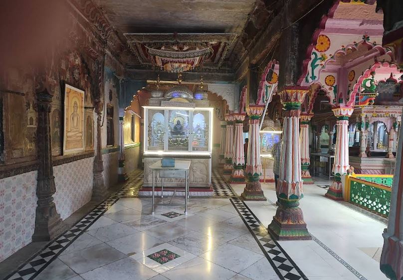 Shri Adinath Digamber Jain Mandir, Badi, District - Raisen (M.P.) image 5
