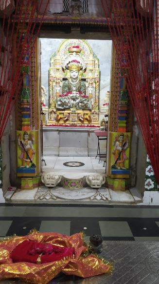 Shri Parshvnath Jain Shwetamber Mandir, Station Road, Ratlam (M.P.) image 3