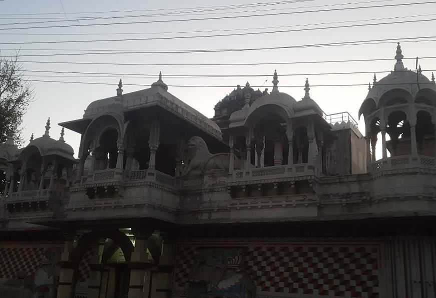 Shri Ajitnath Jain Shwetamber Mandir, Bharava Kui, Bohra Baakhal, Ratlam (M.P.) image 2