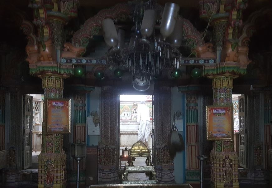 Shri Ajitnath Jain Shwetamber Mandir, Bharava Kui, Bohra Baakhal, Ratlam (M.P.) image 3