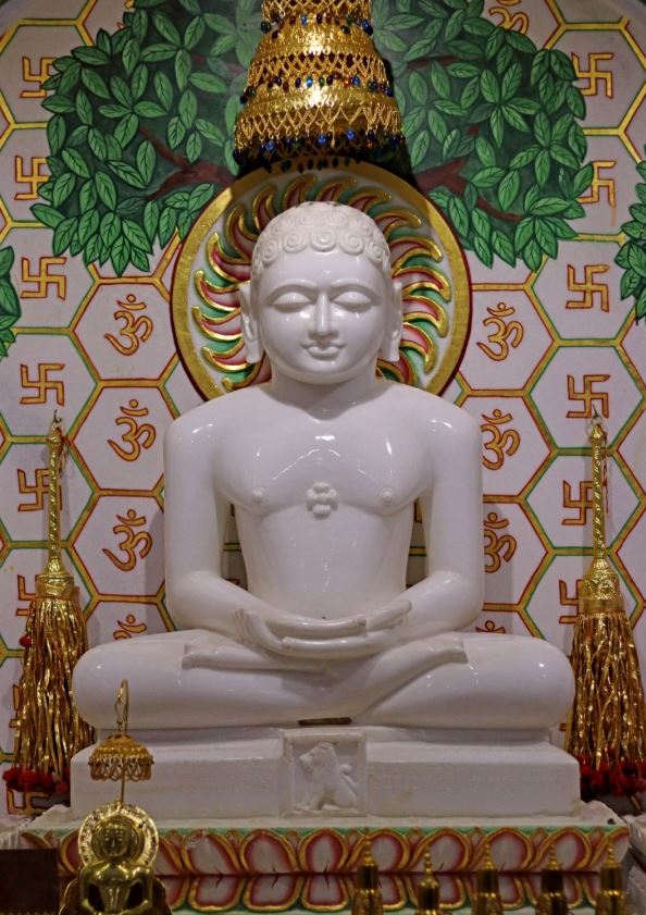 Shri Mahaveer Swami Digamber Jain Mandir, Garhakota, District – Sagar (M.P.) image 4