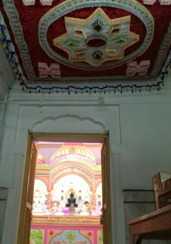 Shri Digamber Jain Bada Mandir, Garhakota, District – Sagar (M.P.) thumbnail 4
