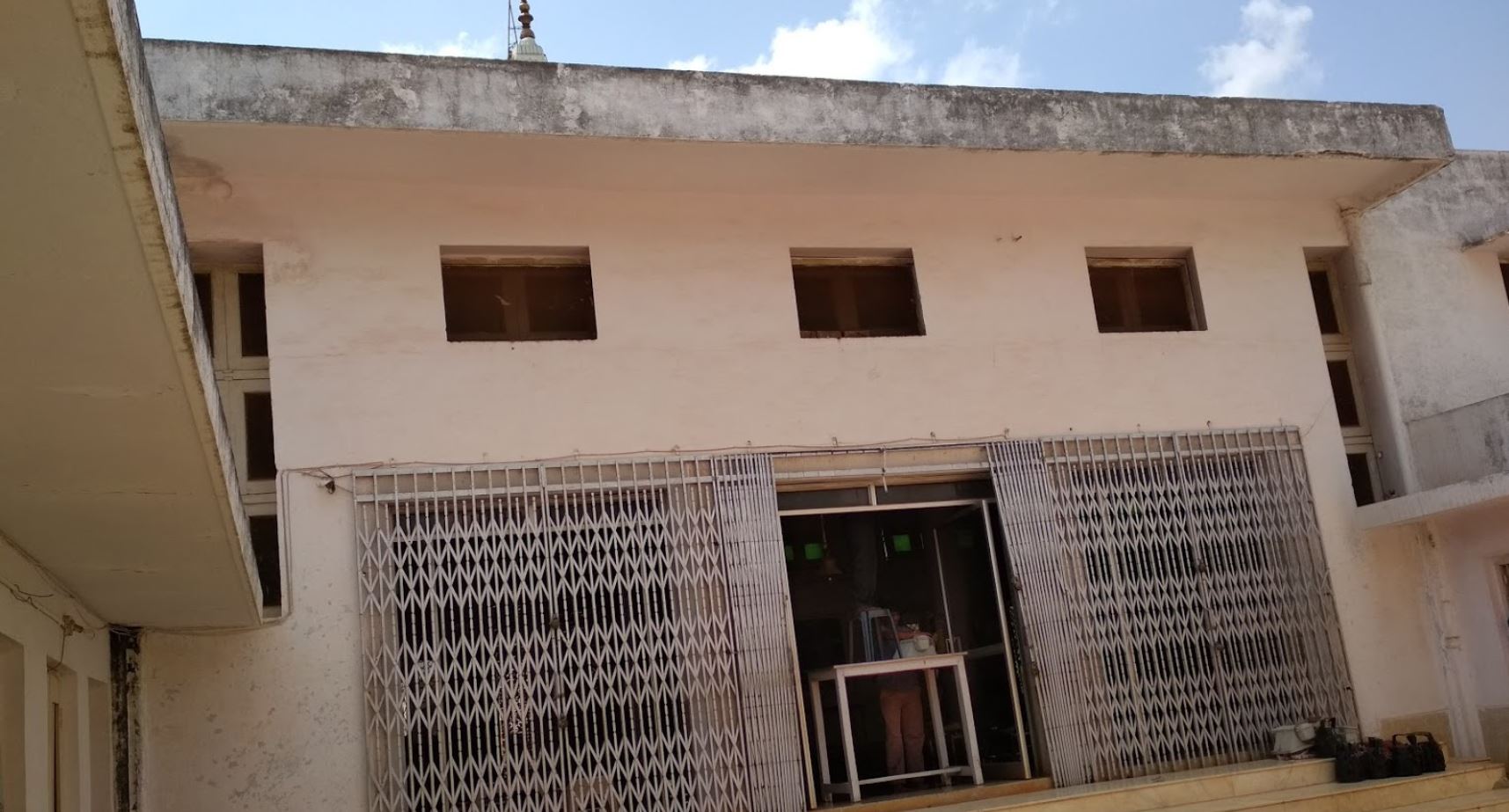 Shri Adinath Jinalaya, Chhatri Rd, Tarkeshwari Colony, Shivpuri (M.P.) image 2