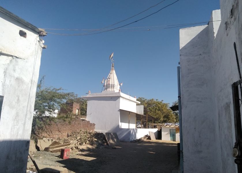 Shri Digamber Jain Mandir, Satanwada Kalan, District - Shivpuri (M.P.) image 1