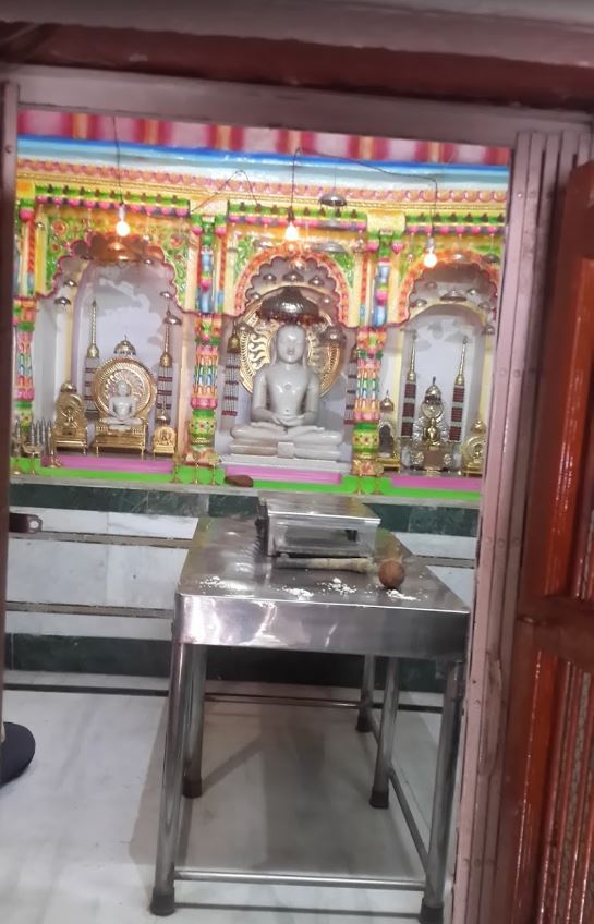 Shri Chandraprabhu Digamber Jain Mandir, Bindwas, District - Sagar (M.P.) image 2
