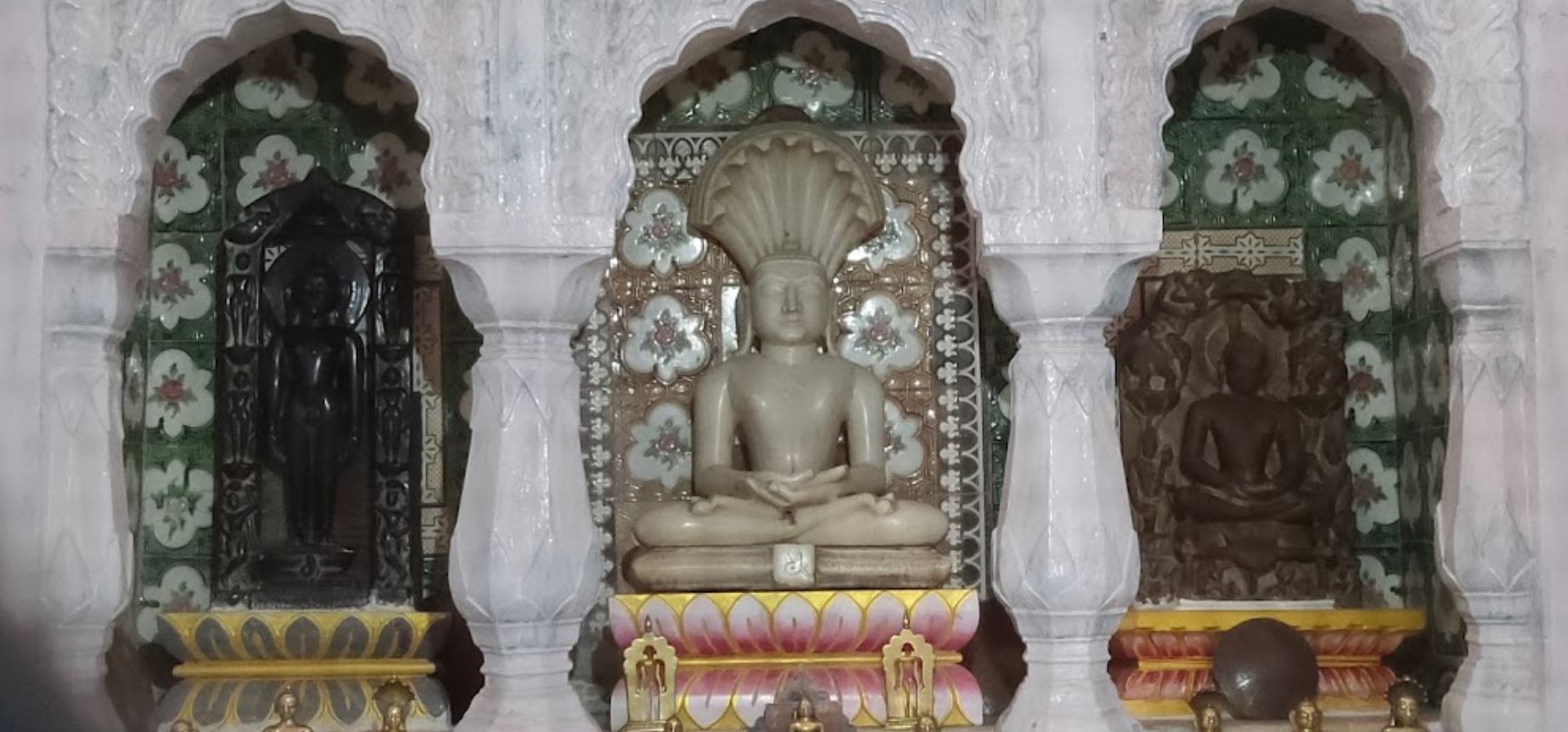 Shri Digamber Jain Mandir, Hata, District-Tikamgarh (M.P.) image 4