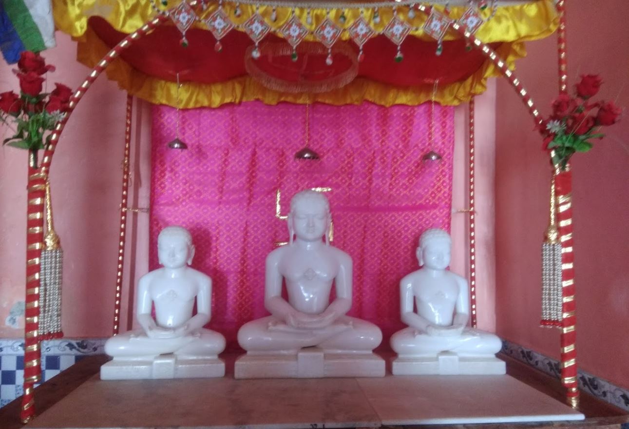 Shri Chandraprabhu Digamber Jain Mandir, Dhonga Road, Tikamgarh (M.P.) image 3
