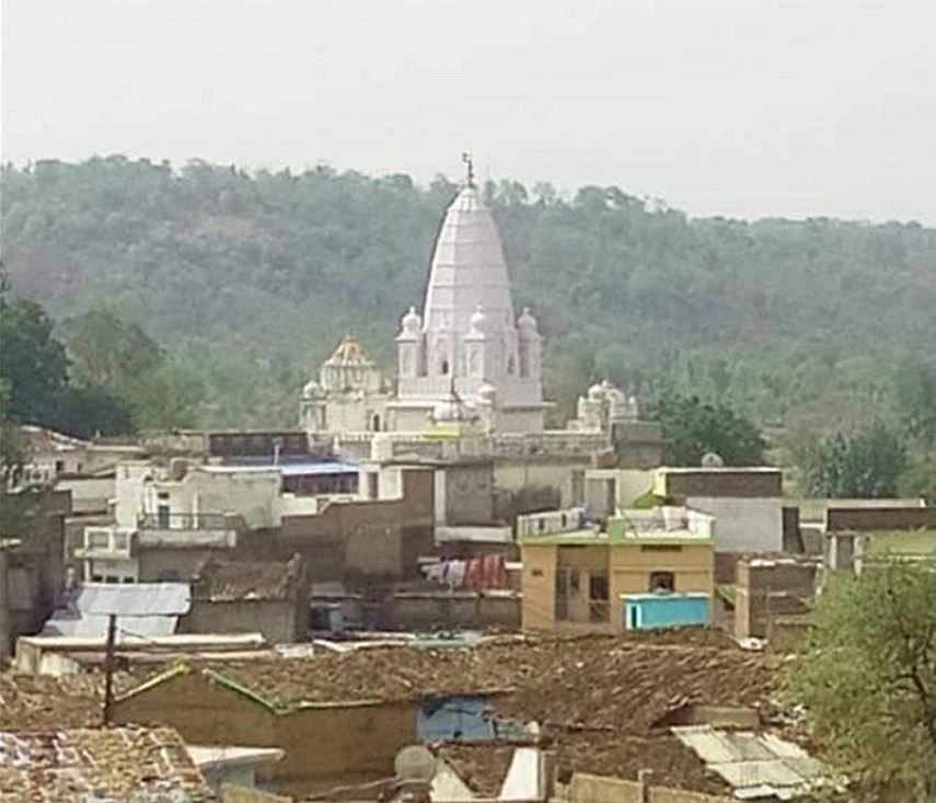Shri Digamber Jain Mandir, Barayatha, District - Sagar (Madhya Pradesh) image 1